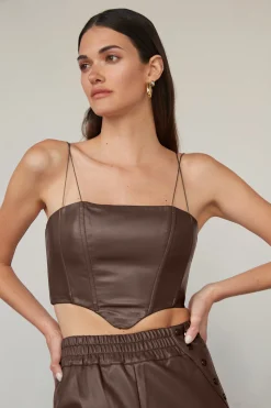 Lyra Crop