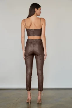 Lyra Crop