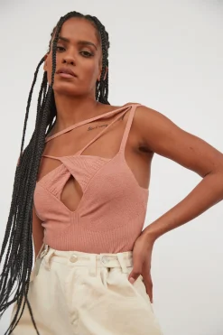 Raw Top